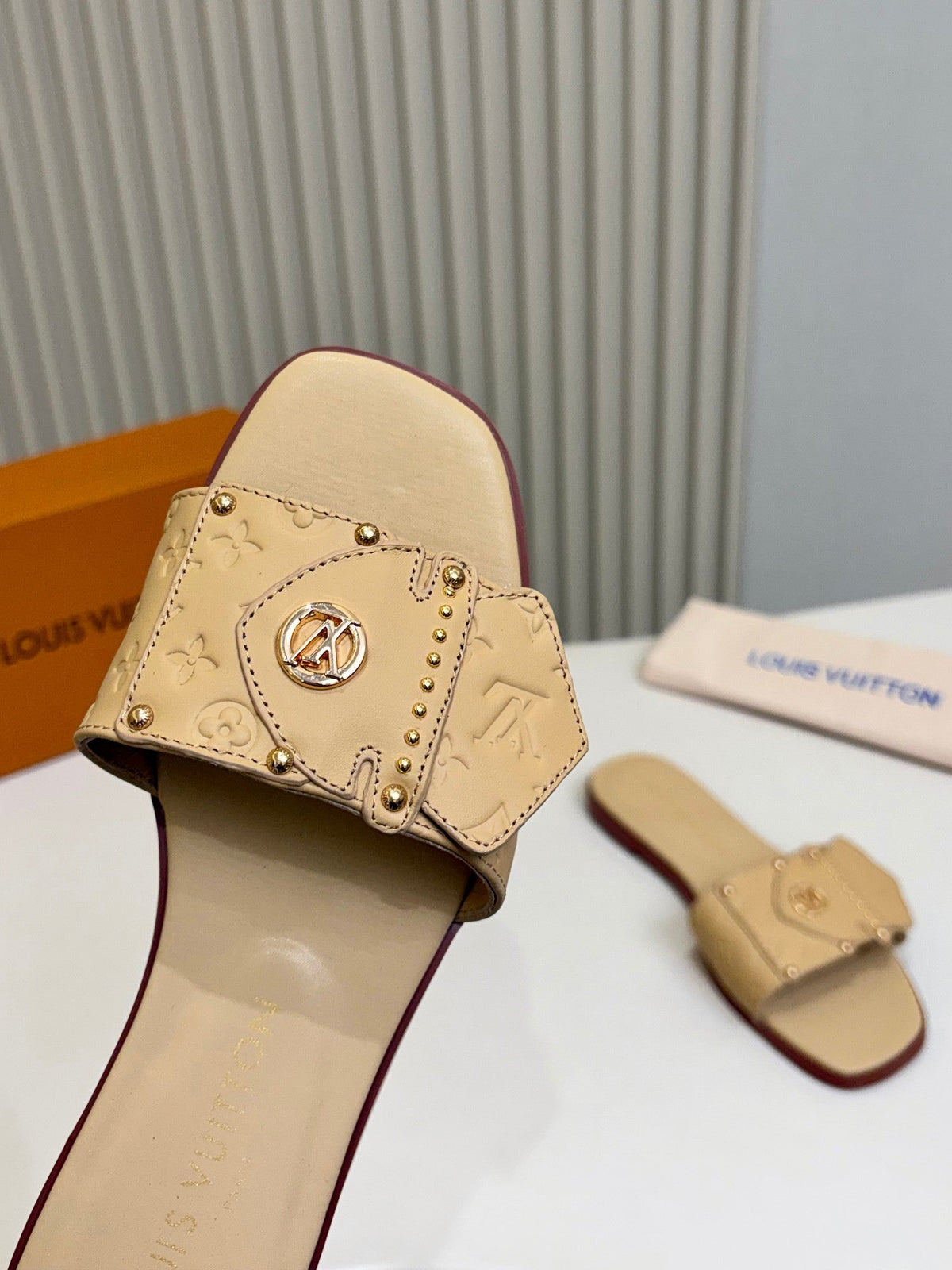 Louis Vuitton 2026 Frame Flats Mules Calfskin Leather 780573