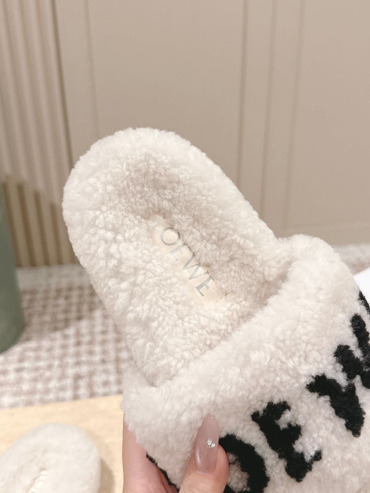 Loewe 2025 Fur Slipper White Black Wool 556014