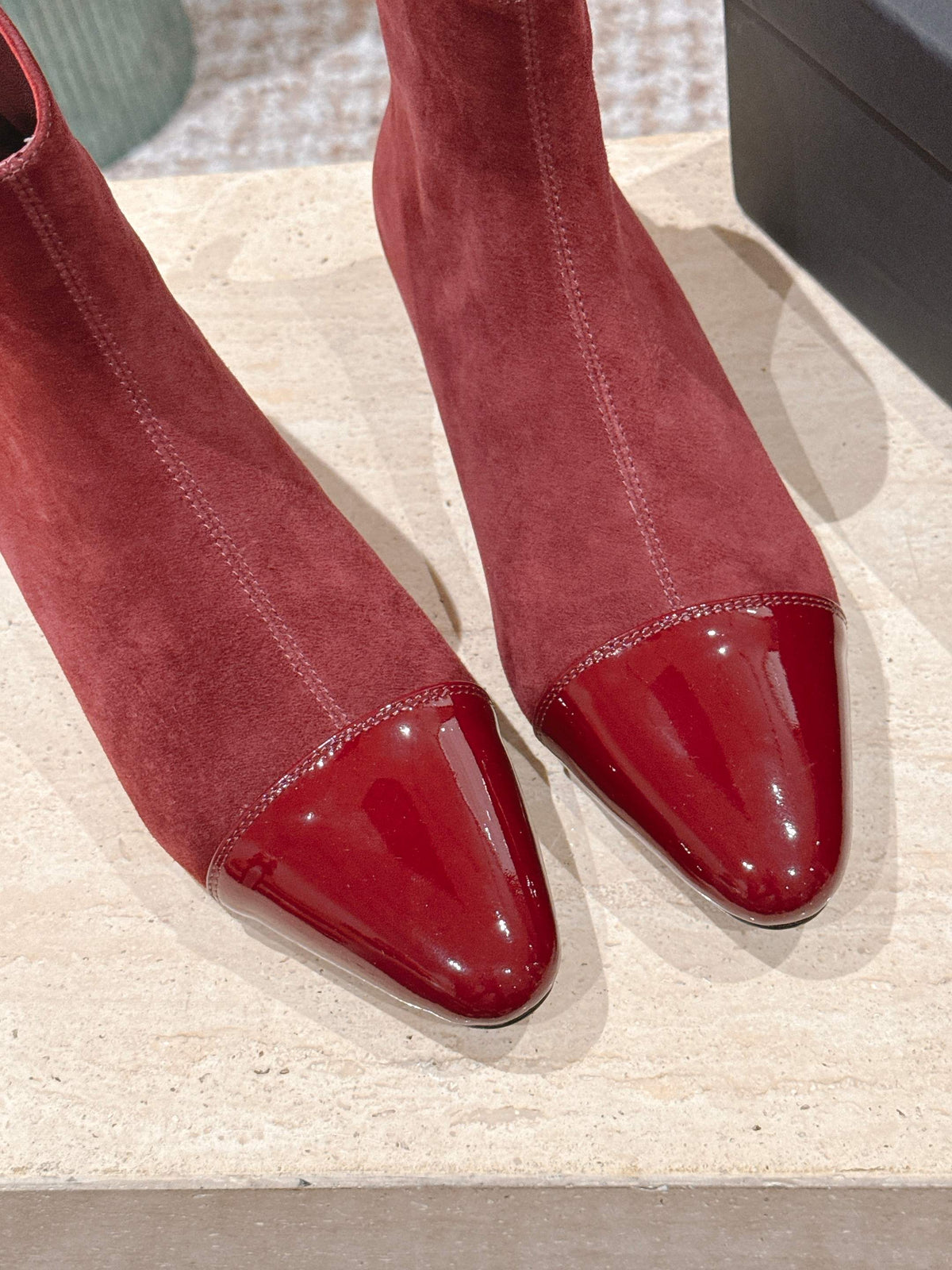 Alaia 2025 Ankle Boot With Patent Leather Cap Toe Red Suede 556088