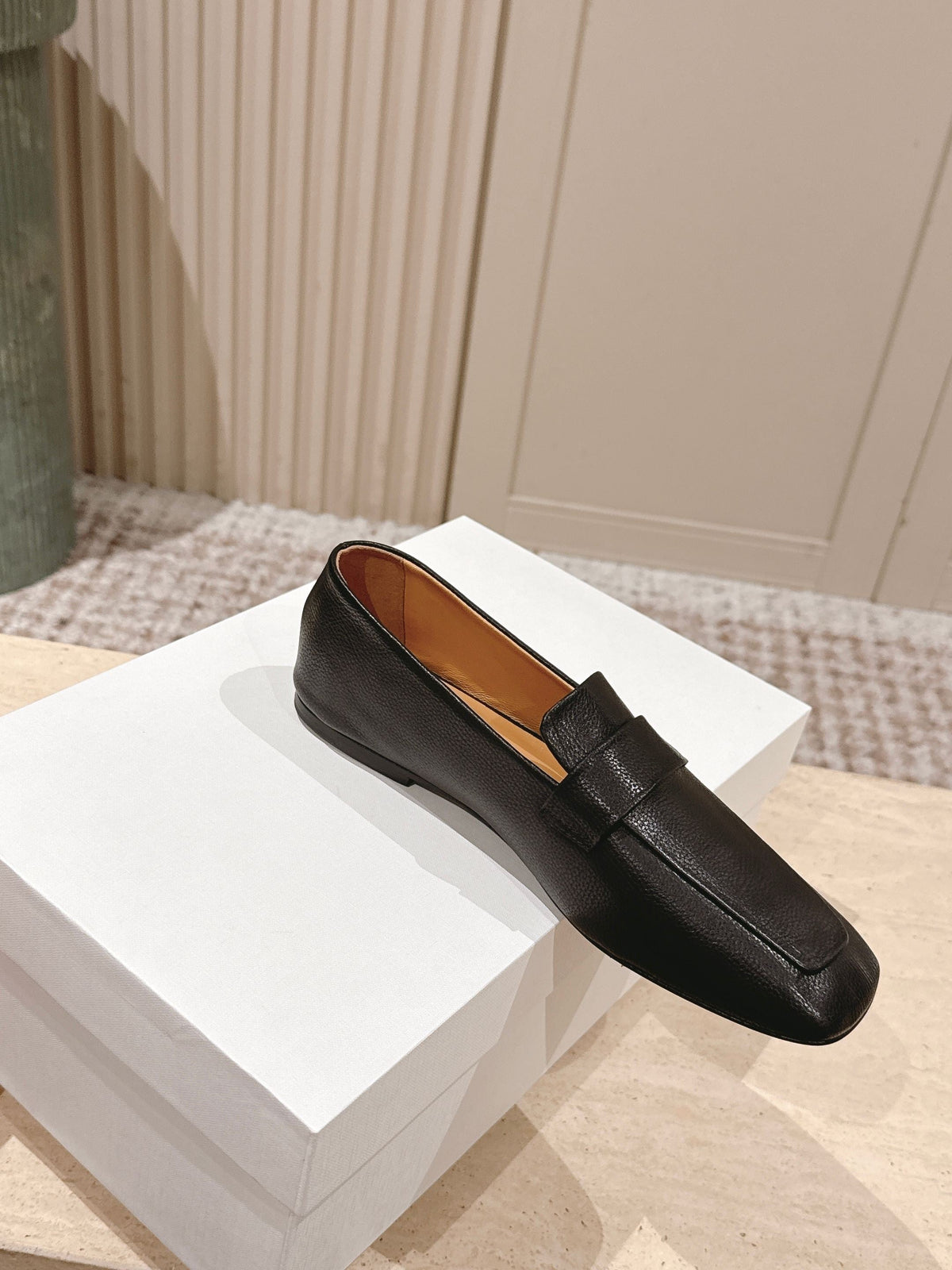 The Row 2025 Square Toe Loafer Black Sheepskin 556138