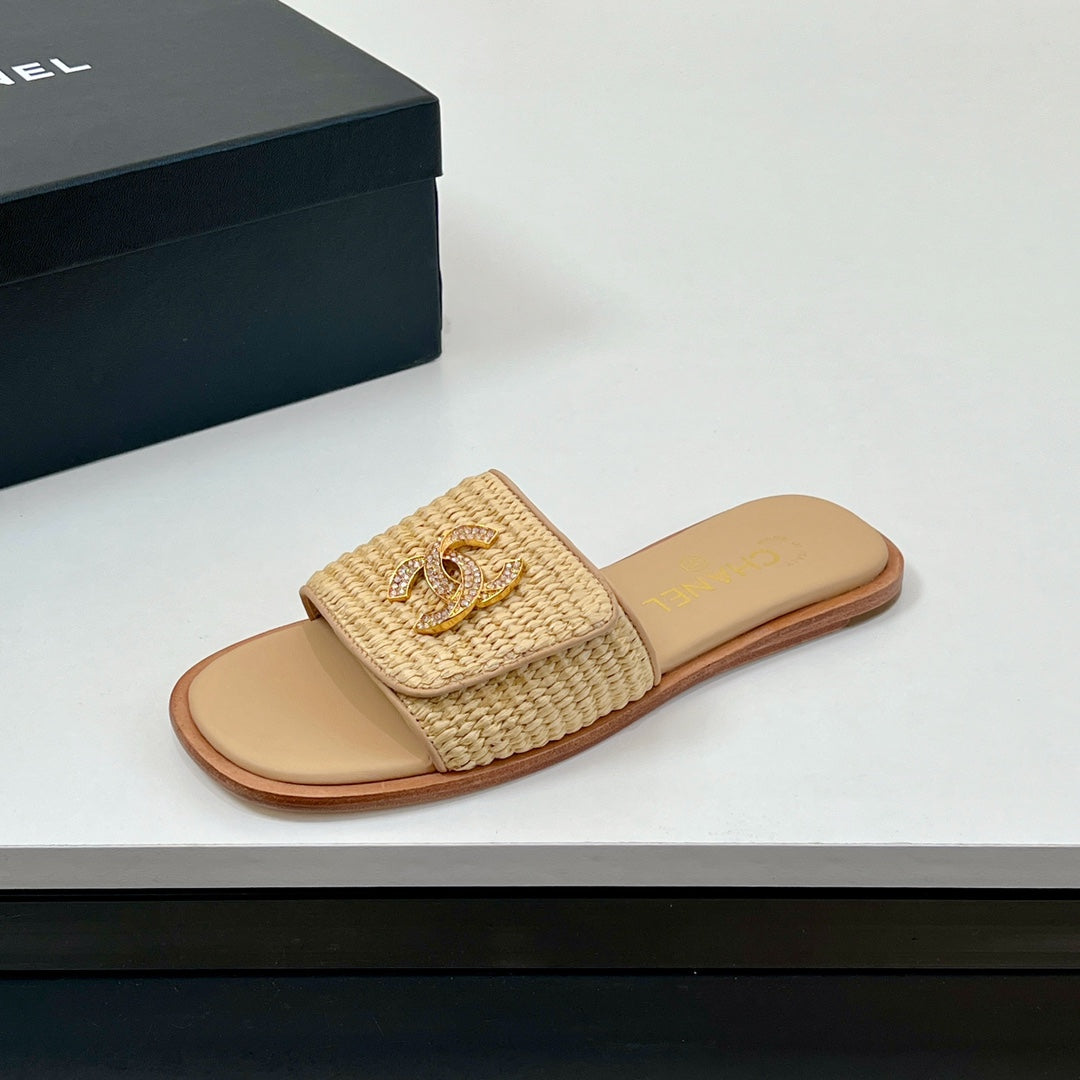 CC Slippers In Dark Beige Palm Fiber 149727
