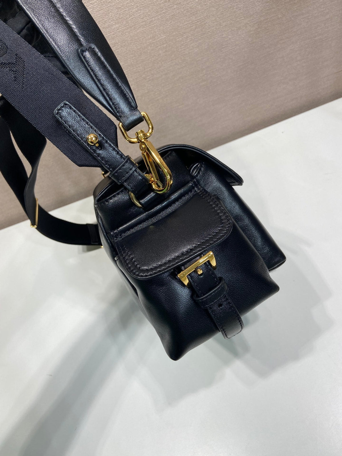 PRA Shoulder Bag Black Sheepskin 341130