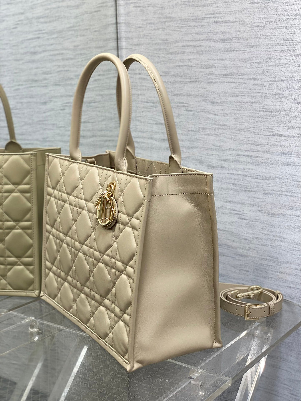 Dior 2026 Macrocannage Book Tote Bag 36cm Leather 409623
