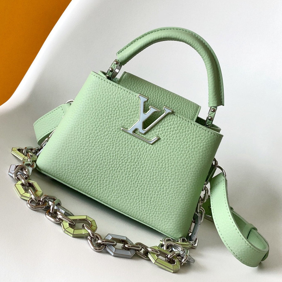 Capucines BB 21cm Bag Green Cowhide 251666