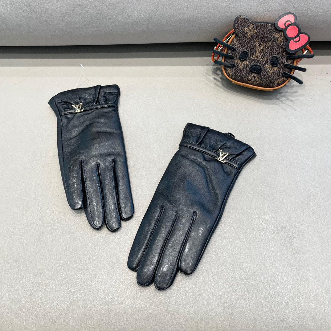 LV Gloves In Black Lambskin 454575