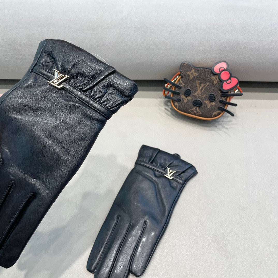 LV Gloves In Black Lambskin 454575