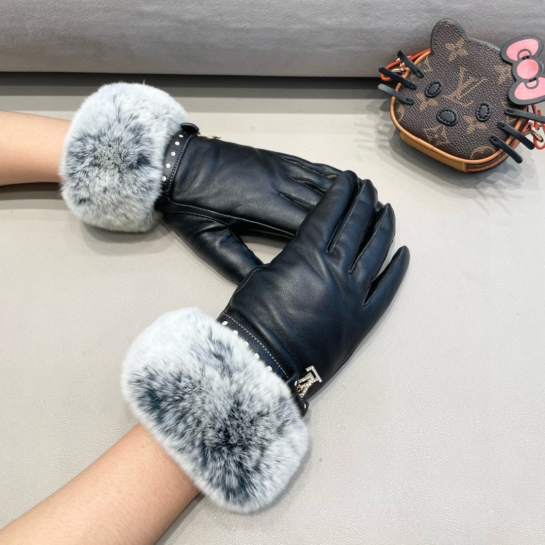LV Gloves In Black Lambskin And Rabbit Fur  462407