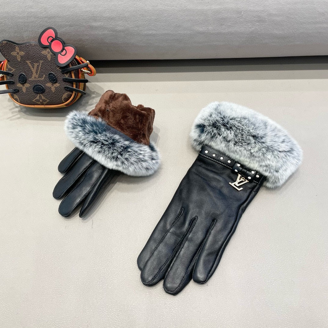 LV Gloves In Black Lambskin And Rabbit Fur  462407
