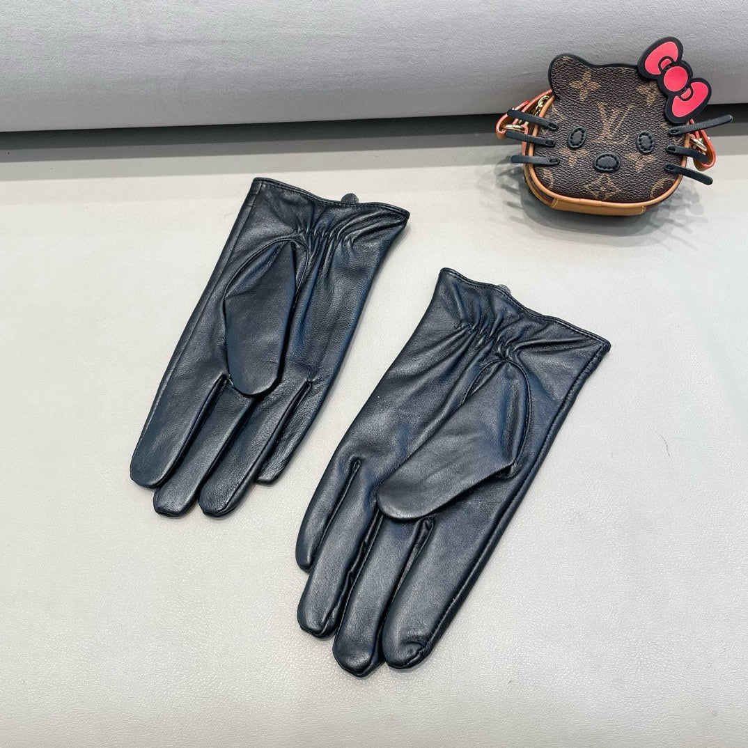 LV Gloves In Black Lambskin 475527