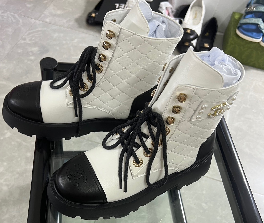 CC Combat Boots White Black Quilted Lambskin 944574