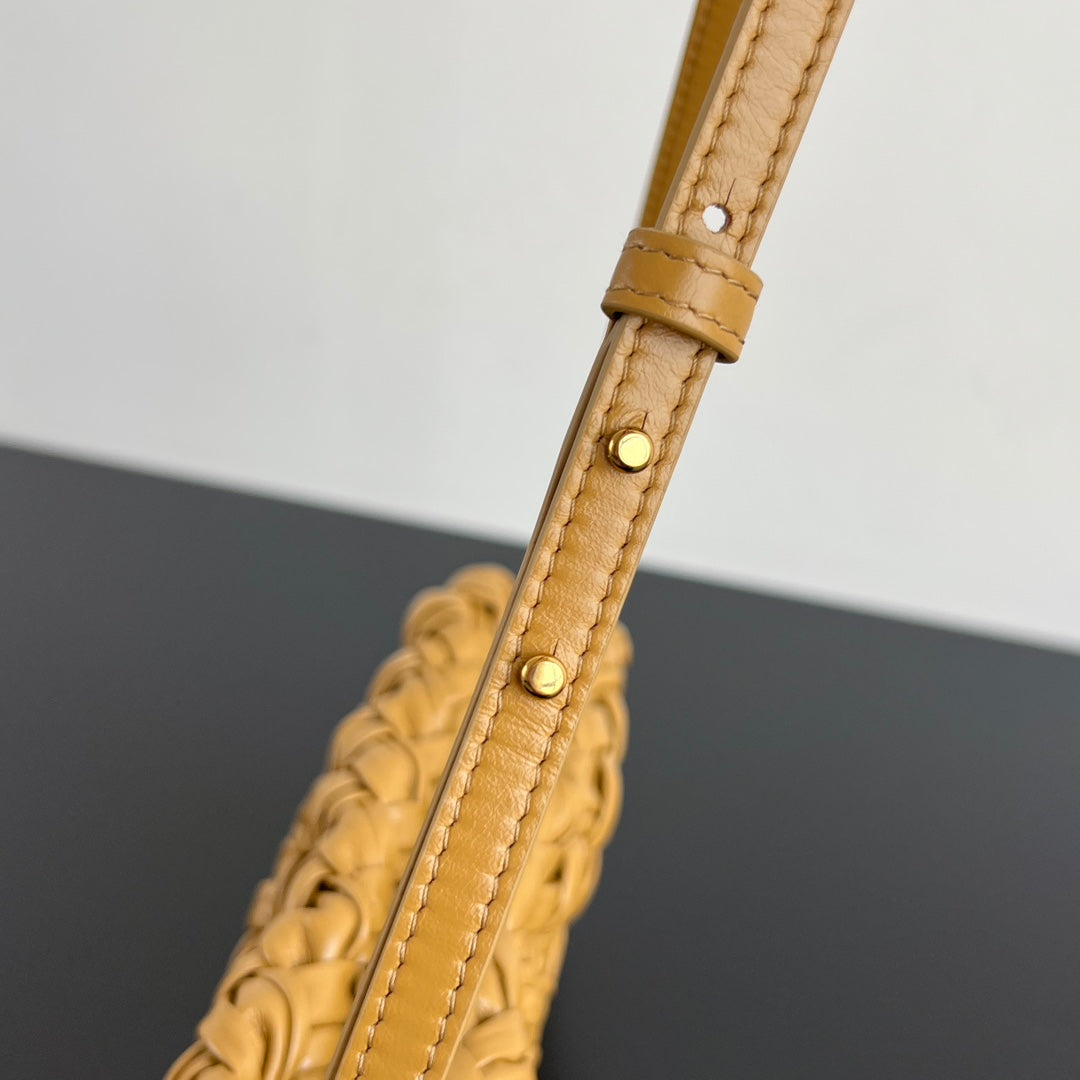 BV Kalimero Cha Cha 28.5cm Bag Yellow Cowhide 539833
