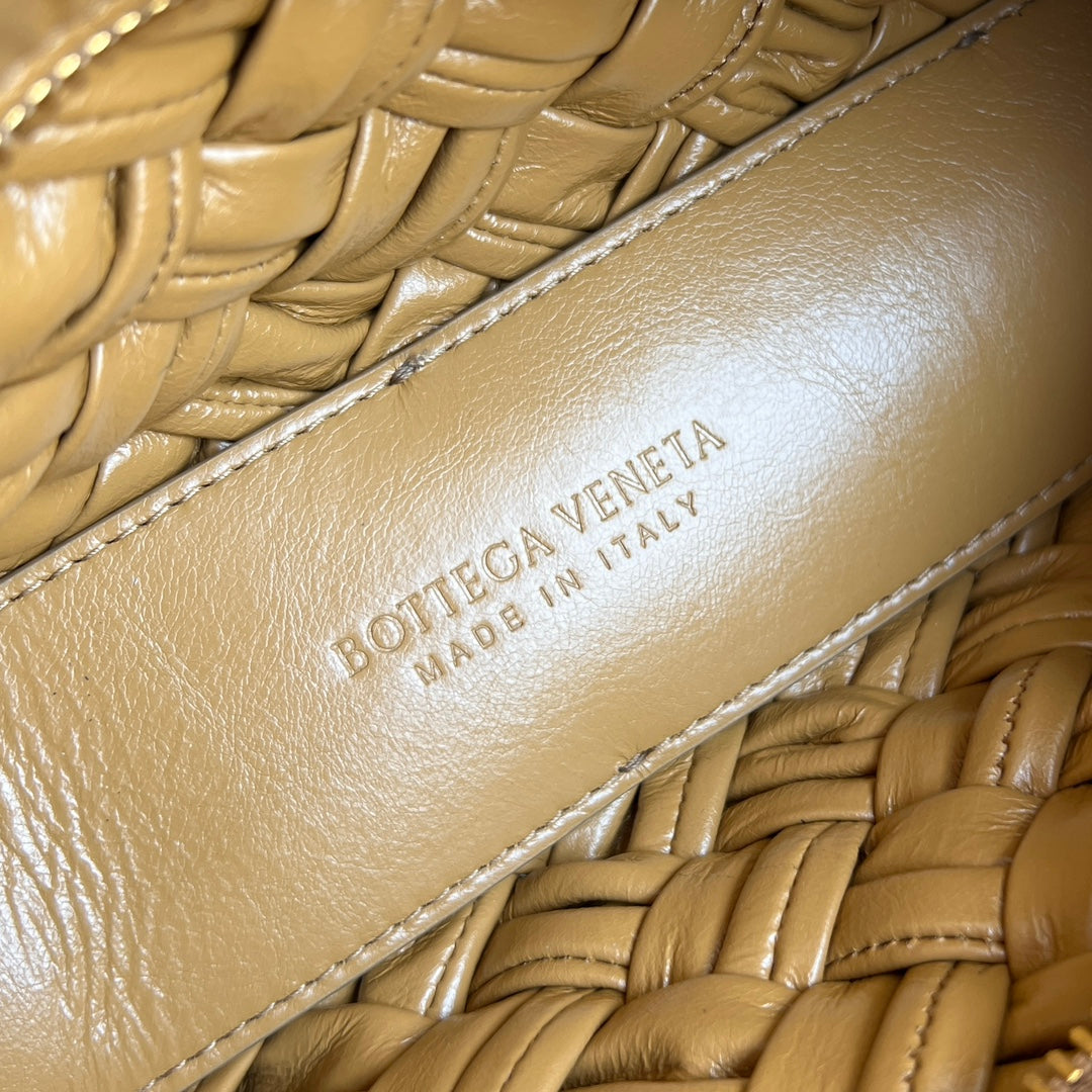 BV Kalimero Cha Cha 28.5cm Bag Yellow Cowhide 539833