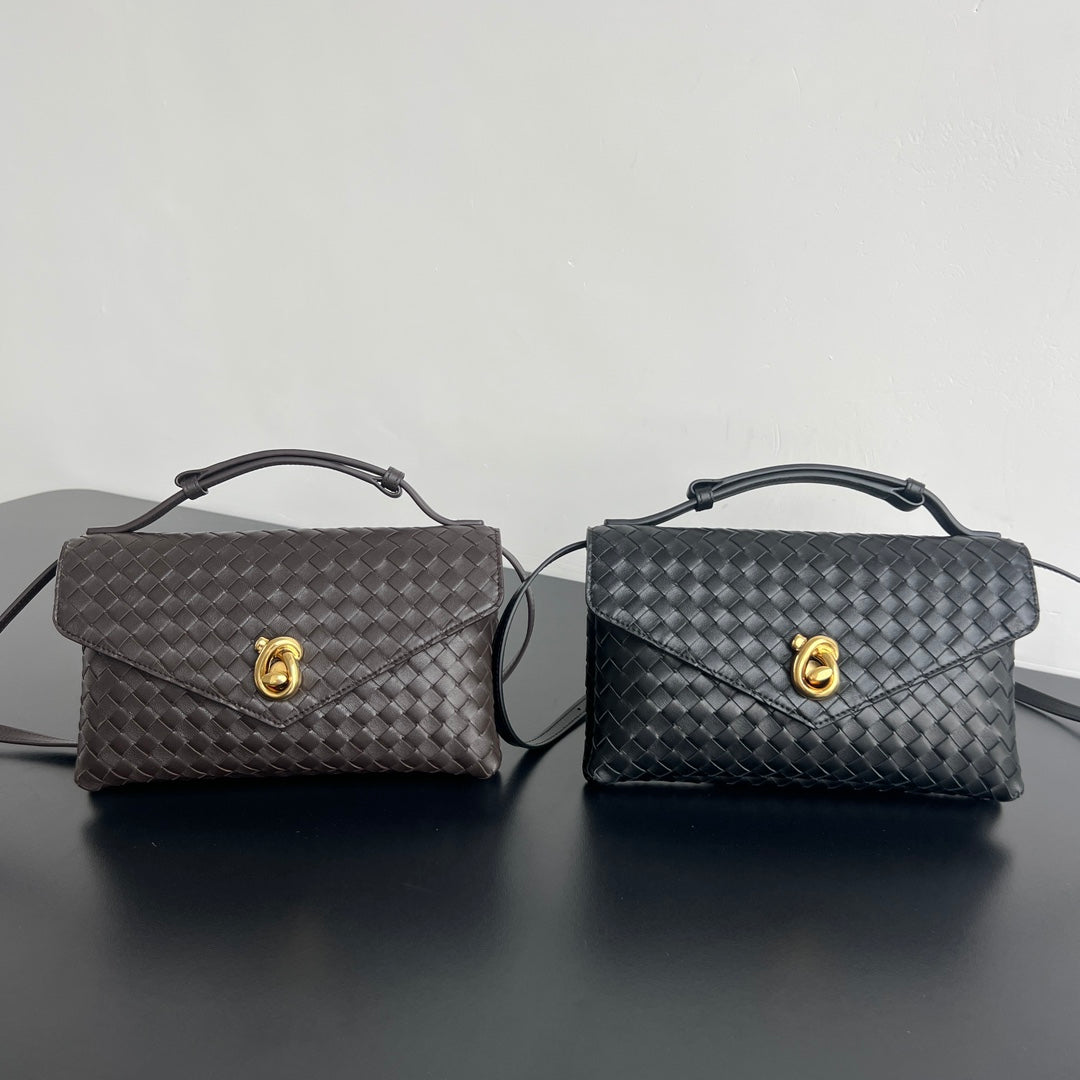 BV Knot Lock 25cm Bag Intecciato Leather 539793