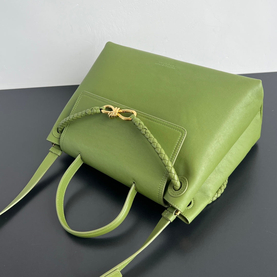 BV Ciao Ciao 34cm bag Green Silky cowhide 545166