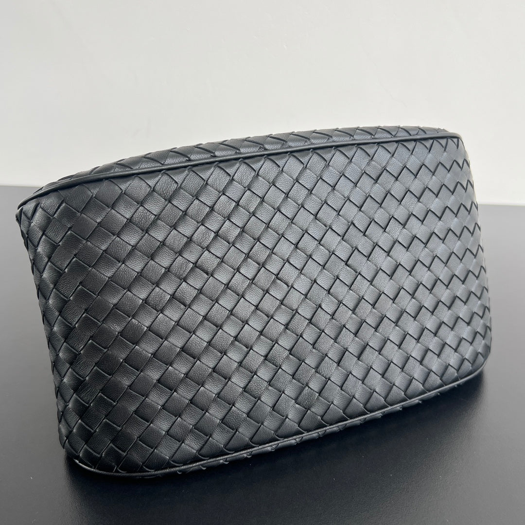 BV Basket 31cm Bag Black Napa lambskin 563687