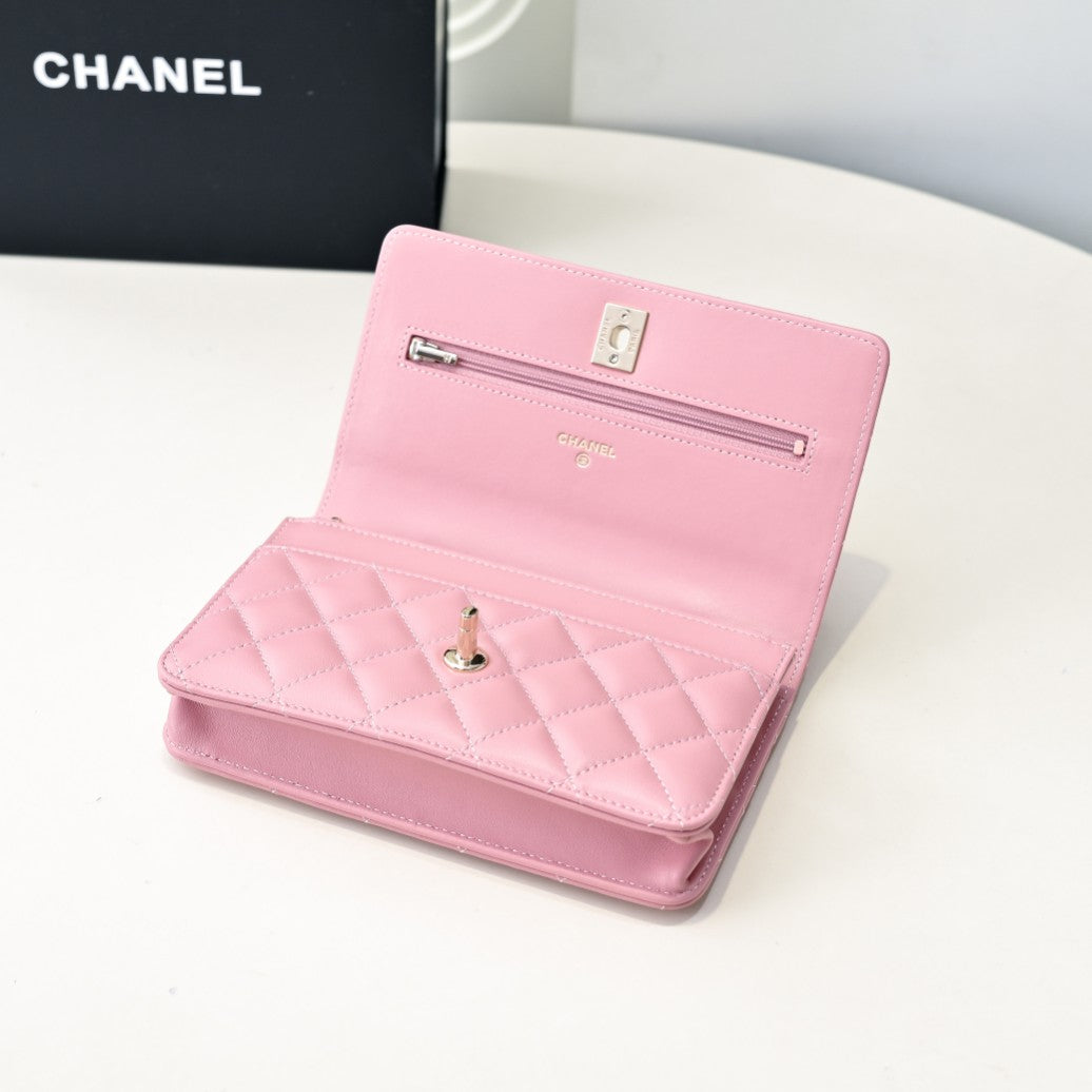 CC 24K Woc Top Handle 19cm Pink Lambskin Light Gold Hardware