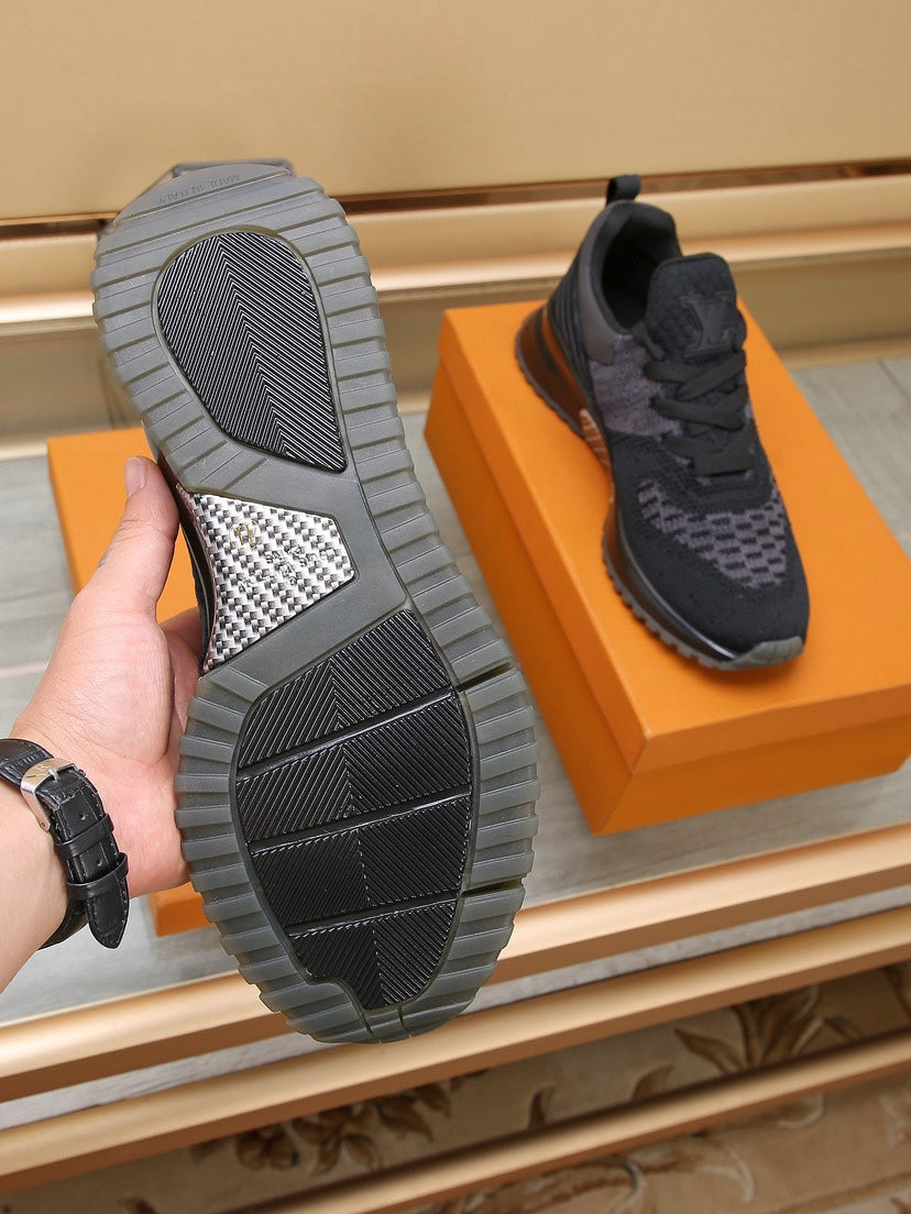 LV V.N.R SNEAKER BLACK