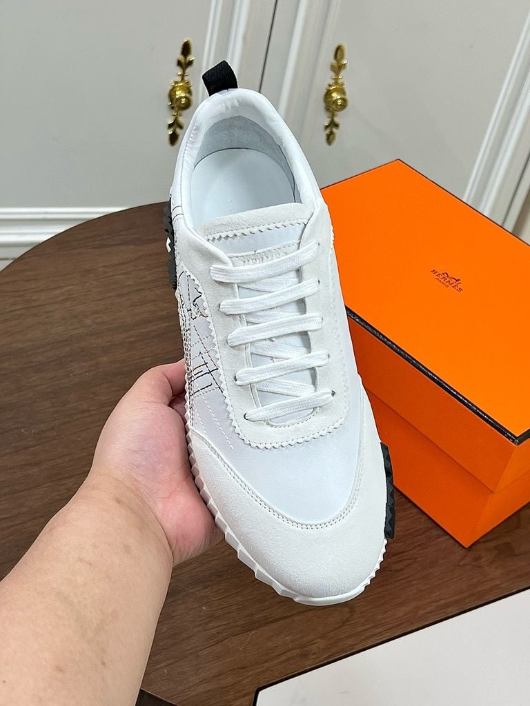 HM Bouncing Sneaker Faubourg Inspired Embroidery.