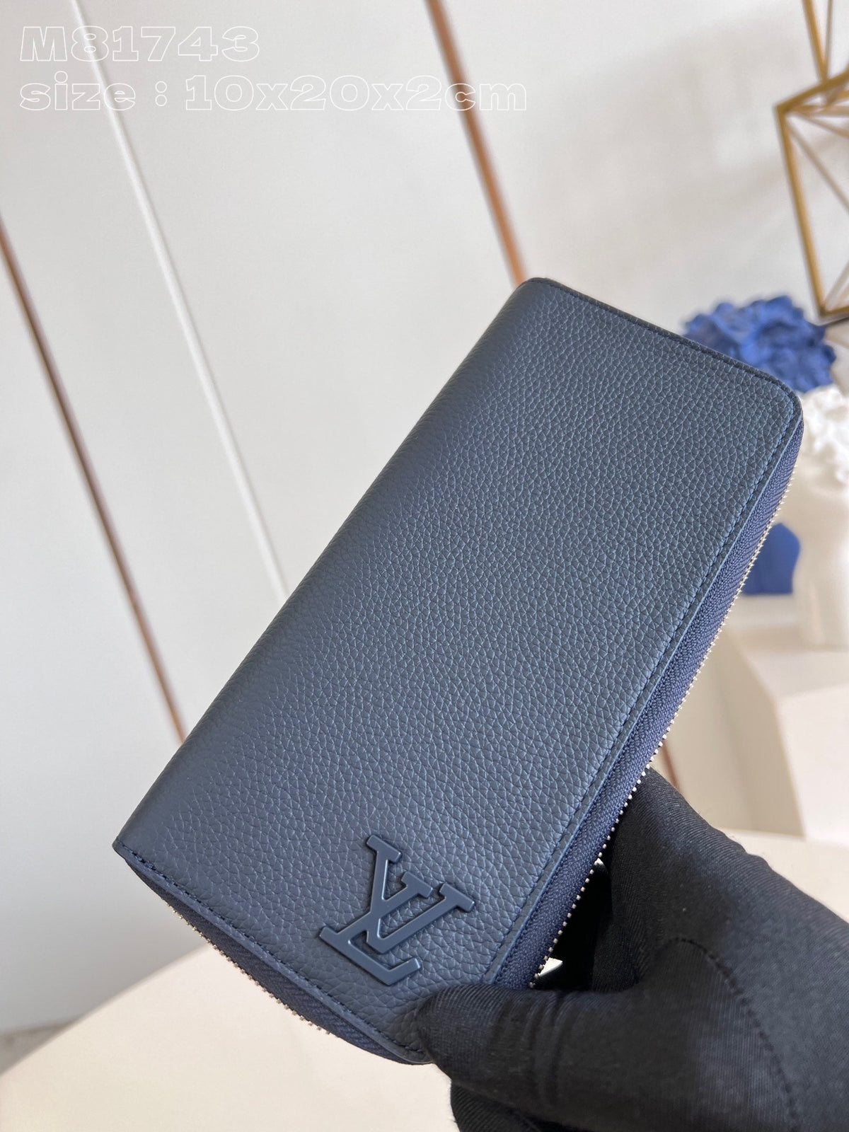 ZIPPY VERTICAL AEROGRAM WALLET 20CM BLUE CALFSKIN