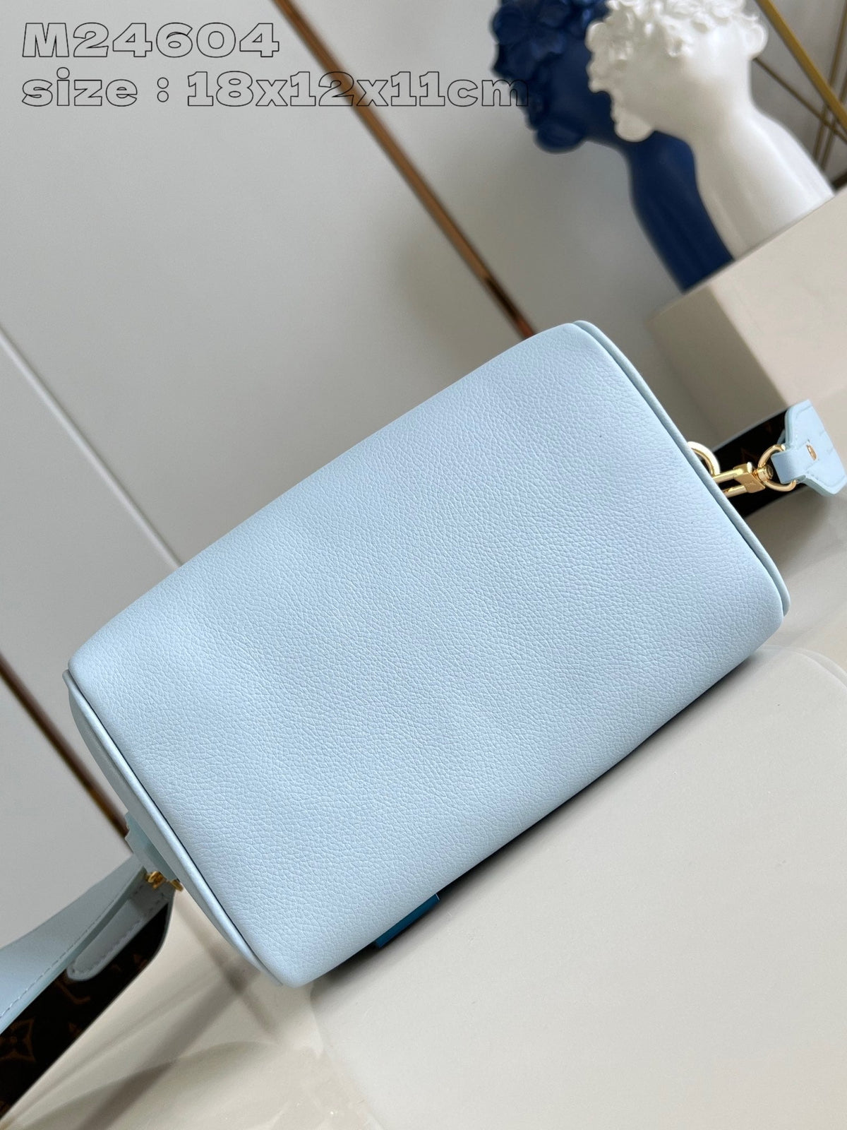 Speedy Bandouliere 18cm Cloud Blue Calfskin
