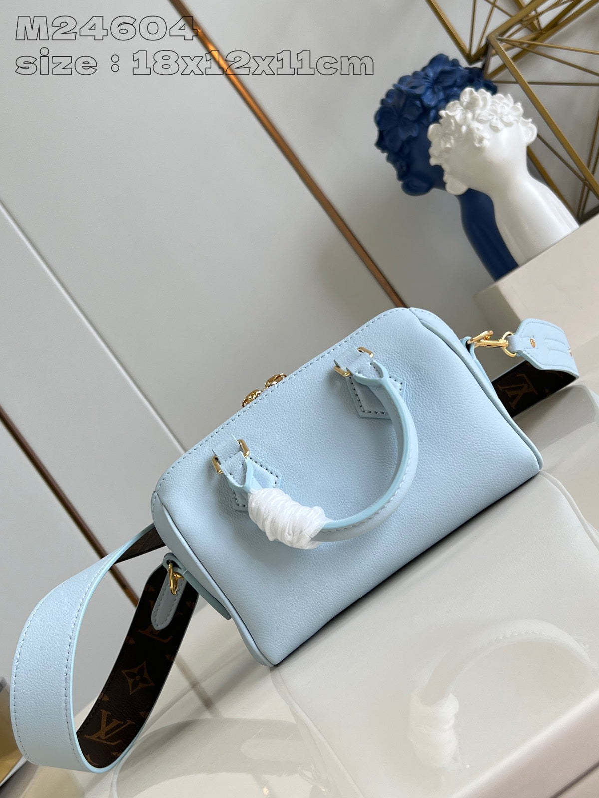 Speedy Bandouliere 18cm Cloud Blue Calfskin