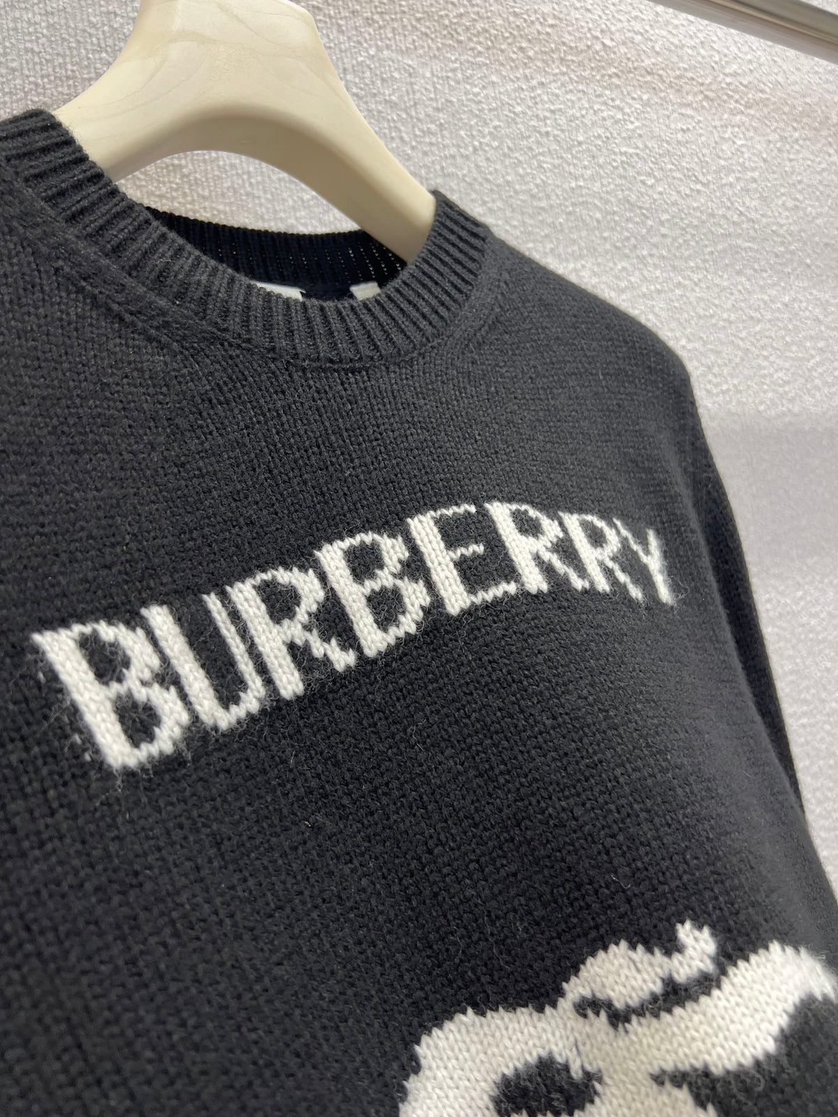 Burberry 25 Sweater Black White Wool Cashmere