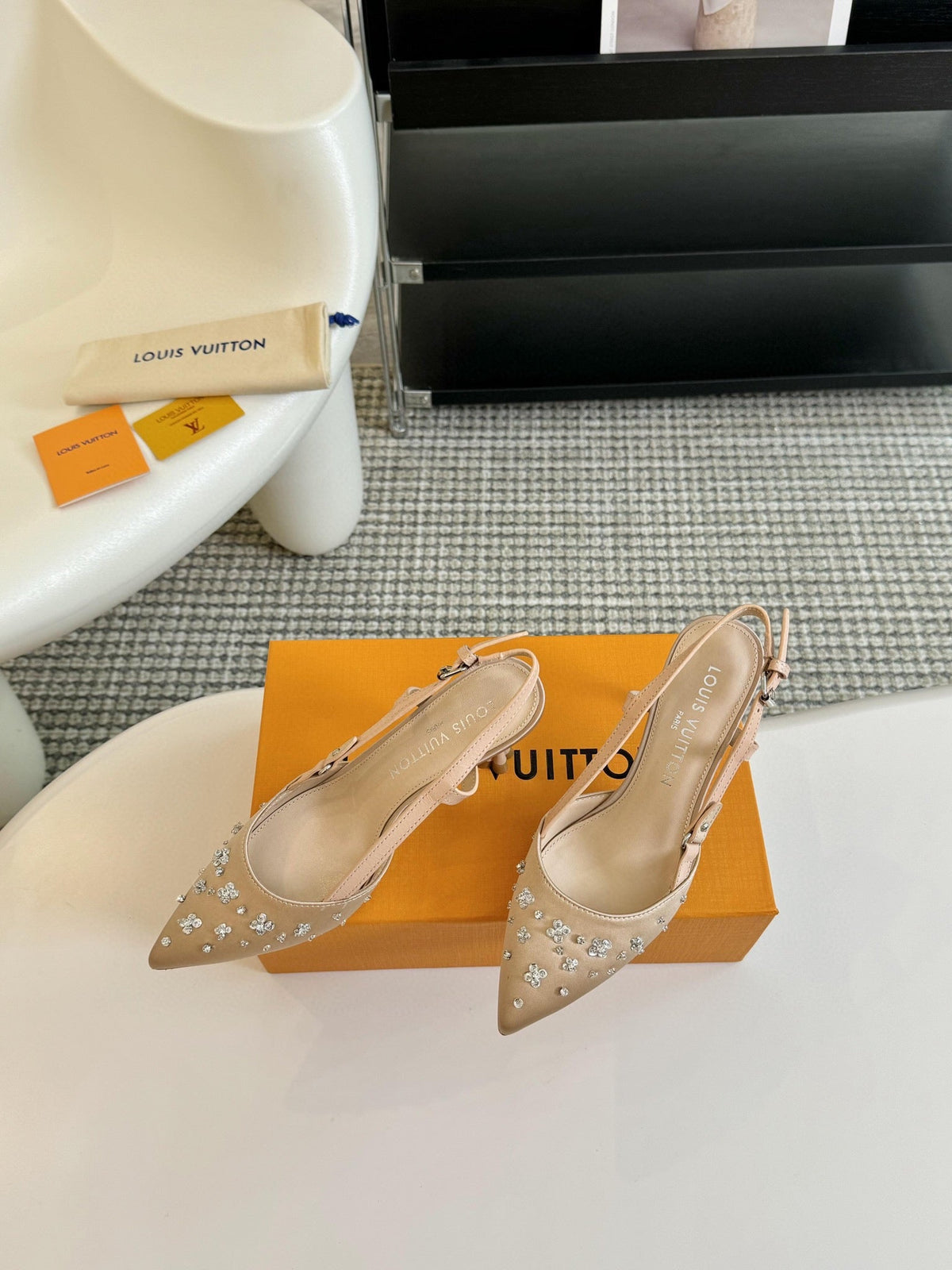LV Blossom Pointy Mule 75mm Beige Lambskin
