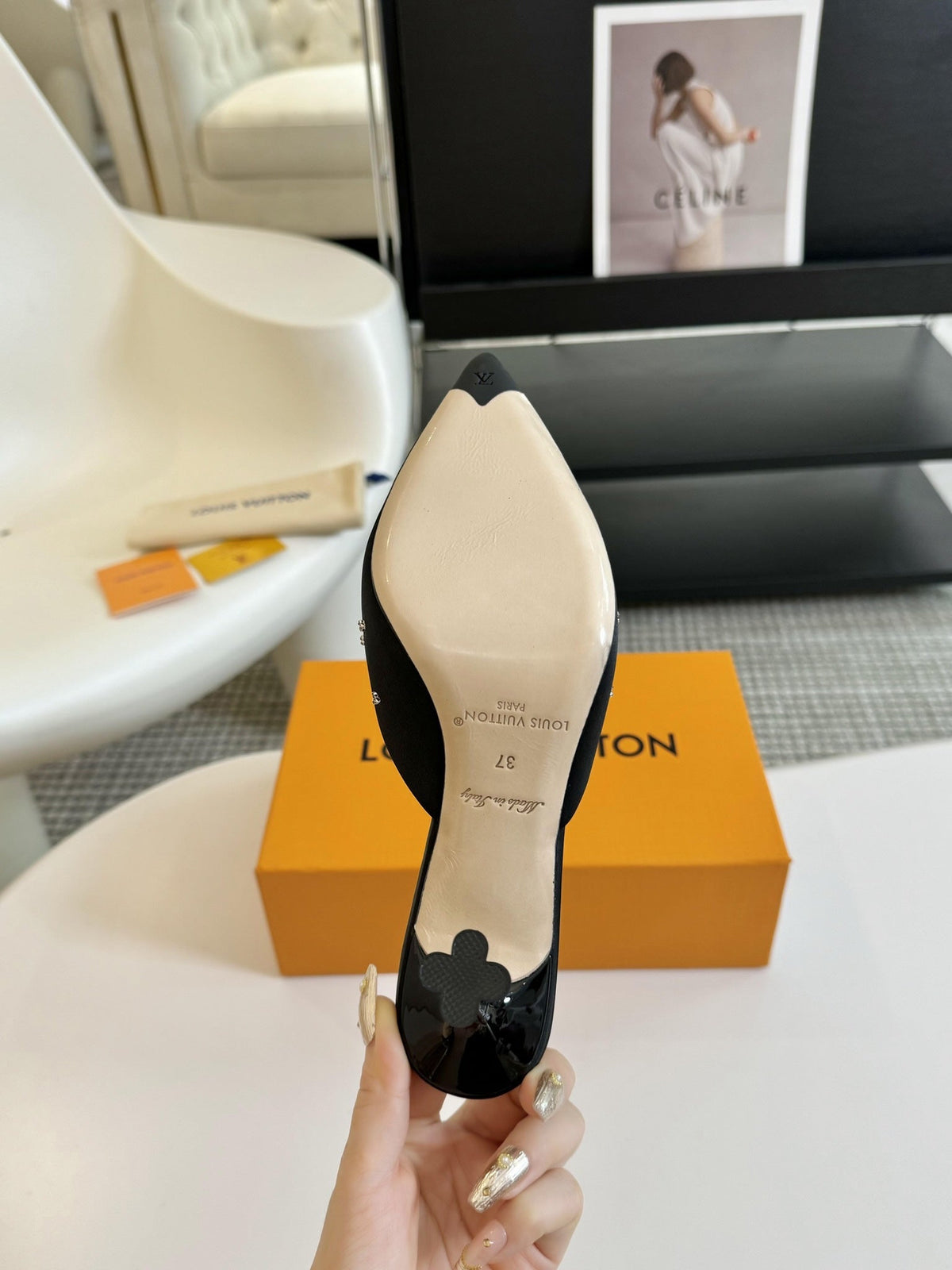 LV Blossom Pointy Mule 75mm Black Lambskin