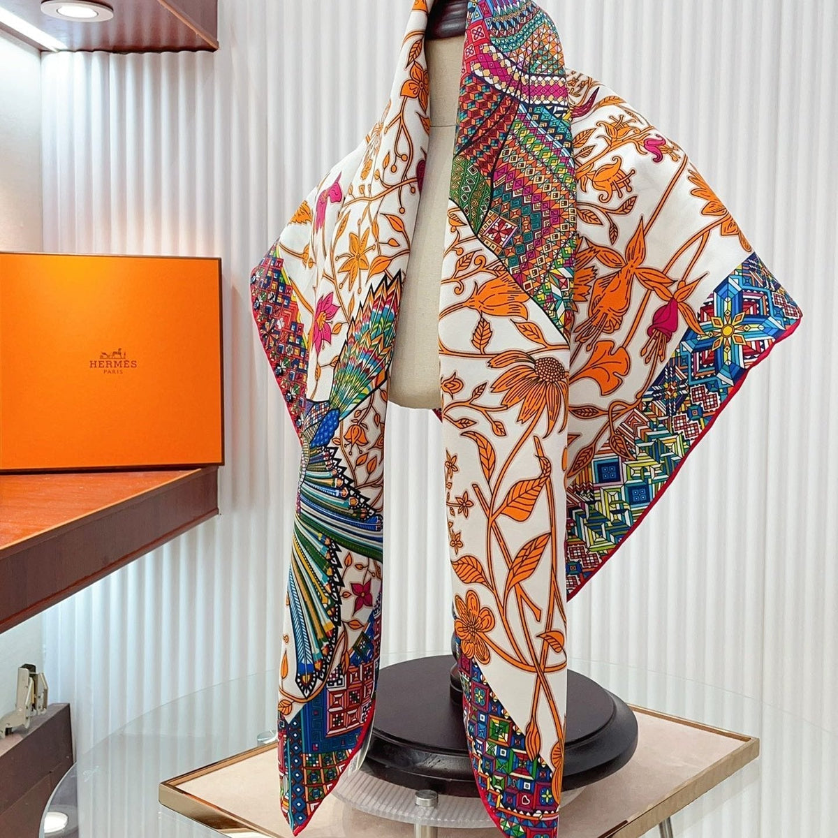 Le Jaguar Et Le Colibri Shawl 90 CM In Orange Colorful Silk Twill 274209