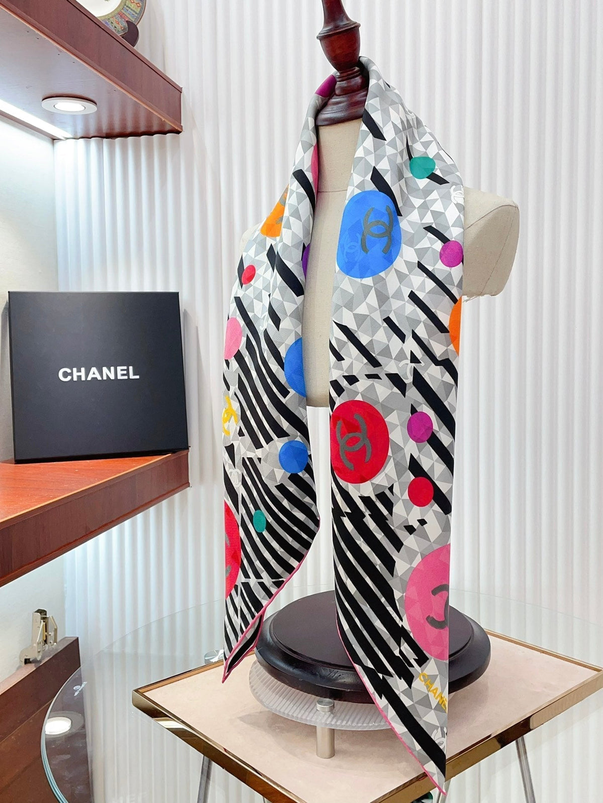 CC Square Scarf 90 CM In Colorful Silk Twill 335849