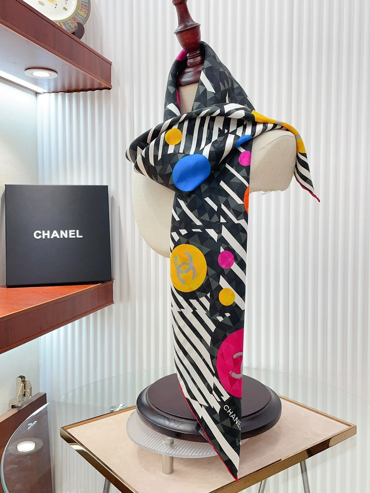 CC Square Scarf 90 CM In Colorful Silk Twill 335850
