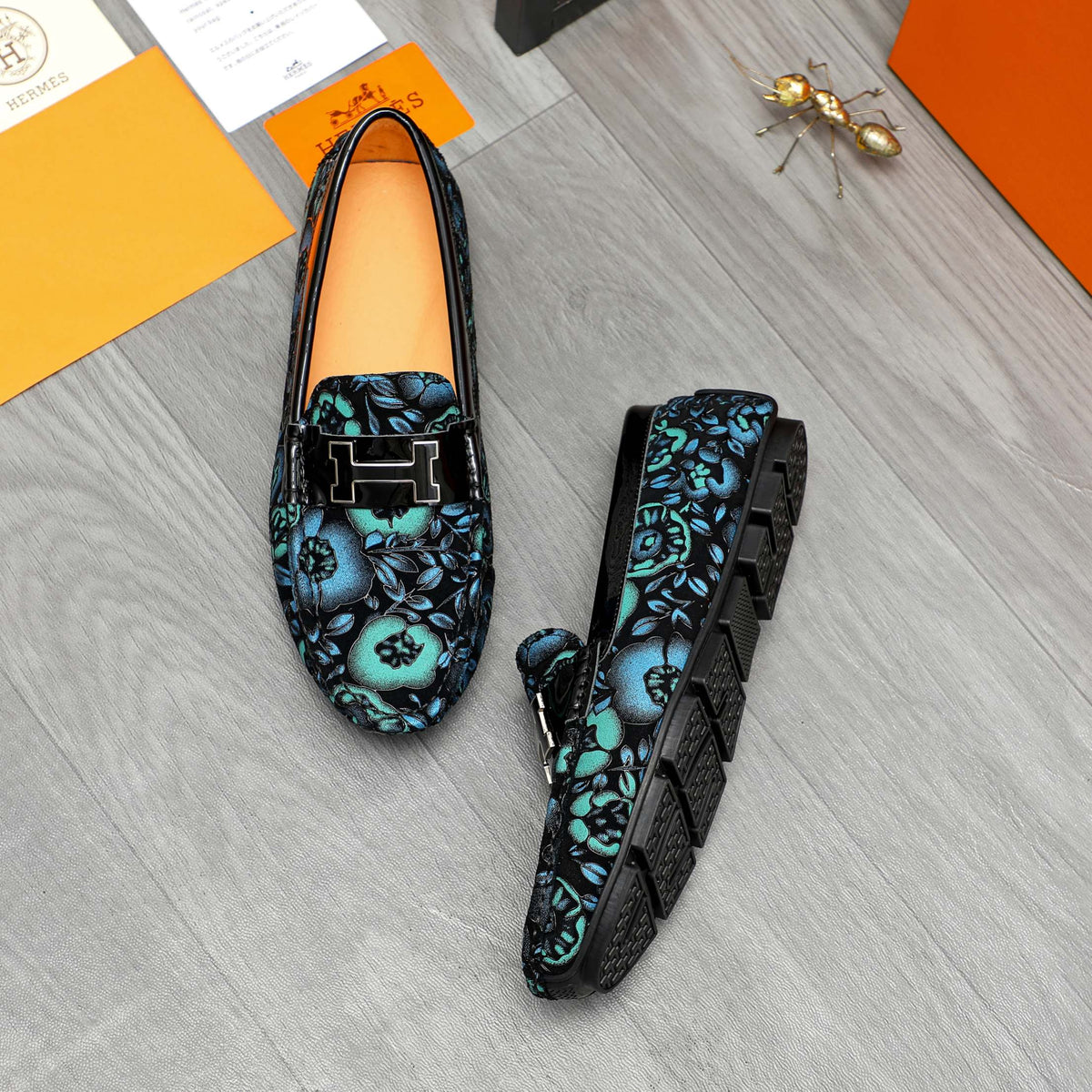 HM FLOWERS MOTIF LOAFER BLACK CALFSKIN