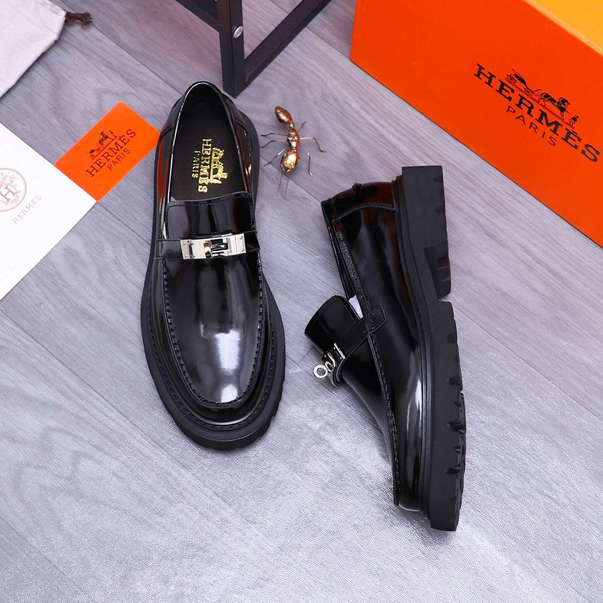 HM ICONE LOAFER GLOSSY BLACK CALFSKIN