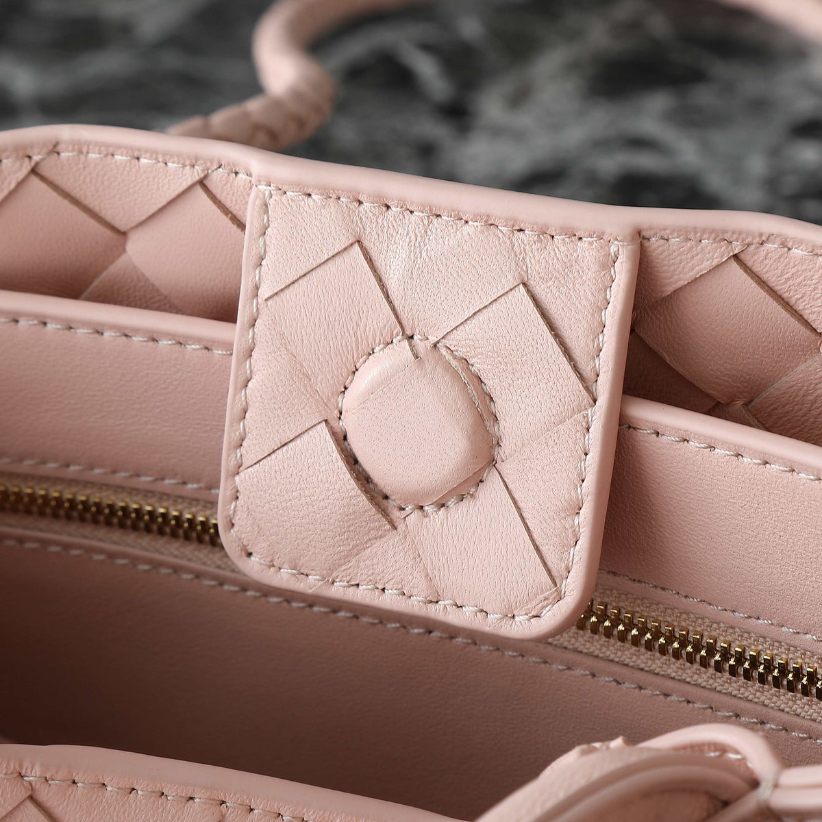 BV Andiamo 25cm Bag Pink Lambskin 242903