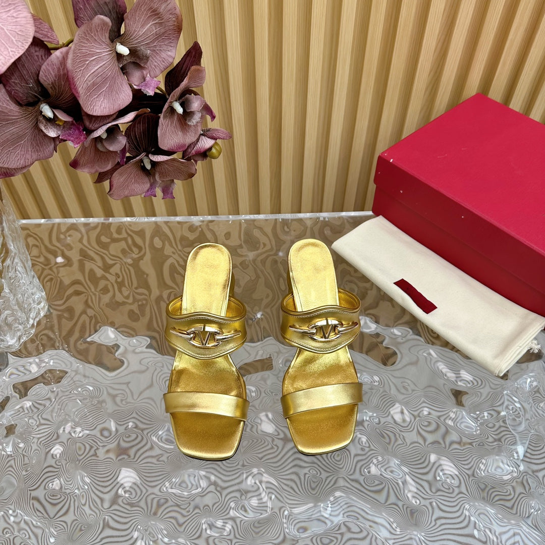 High Heel 70 Sandal The Bold Edition Vlogo Square Toe Gold
