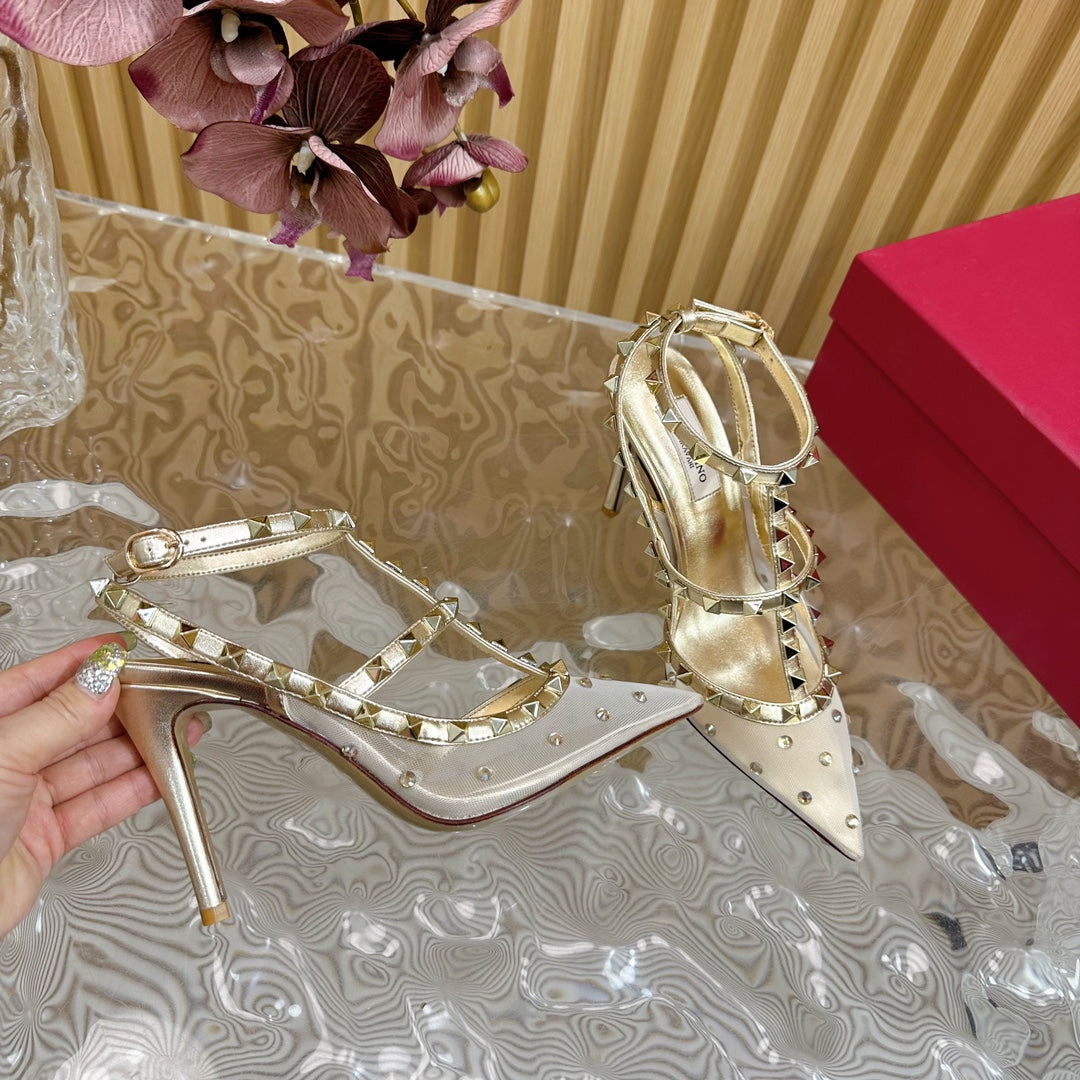 ROCKSTUD MIRROR-EFFECT PUMP WITH MATCHING STRAPS AND STUDS 95 MM GOLD CALFSKIN  AND MESH