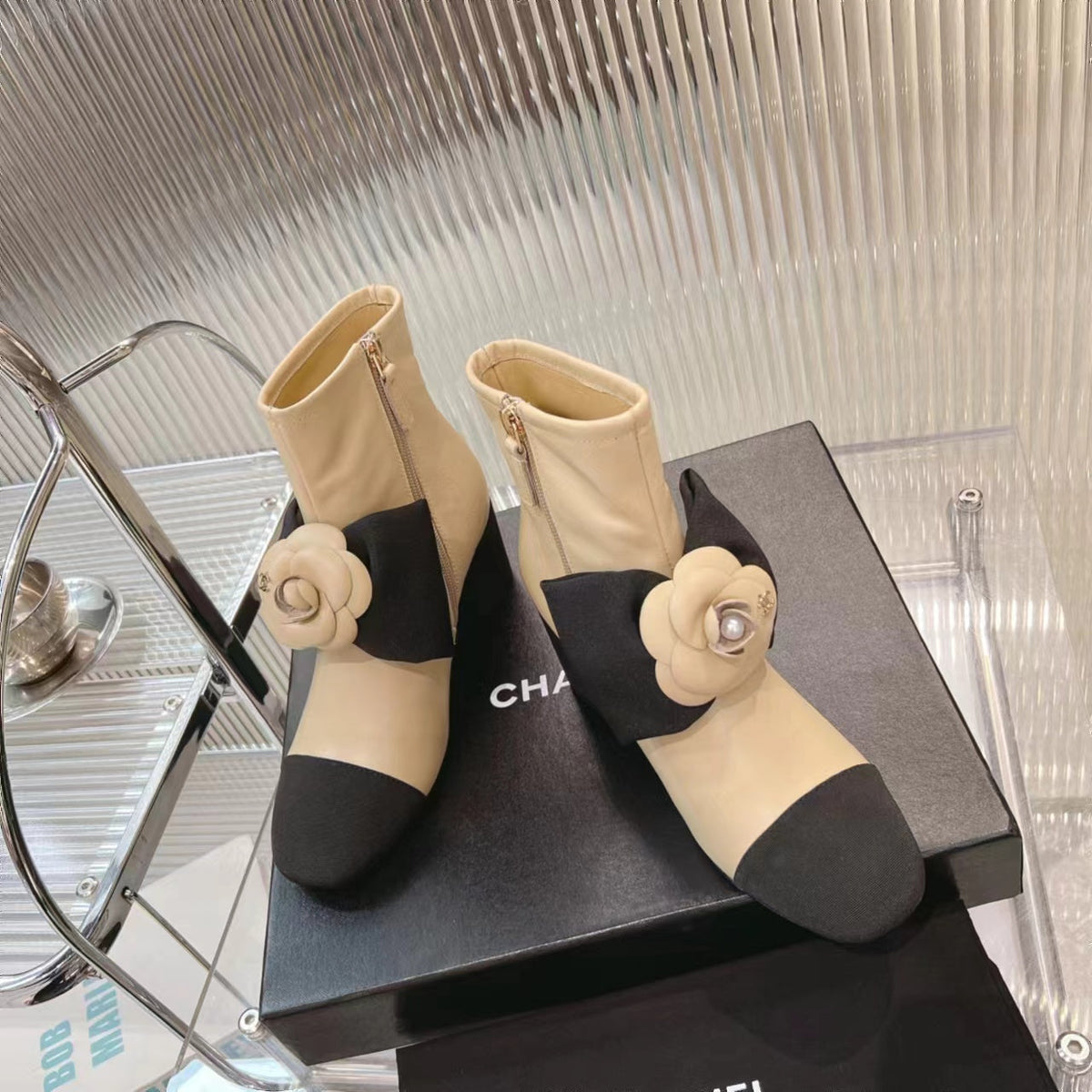 CC Short Boots 60mm Beige Camellia Cowhide