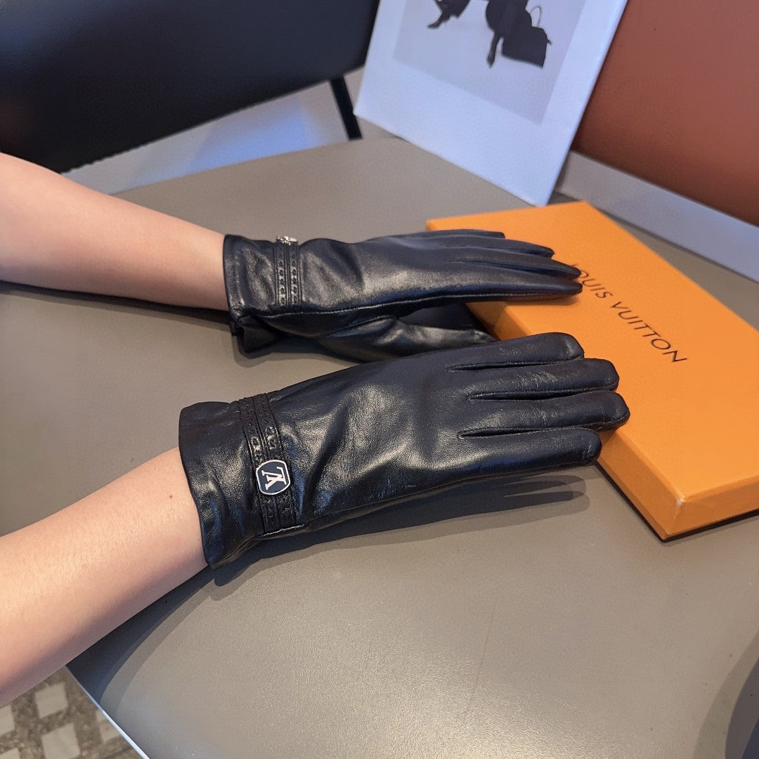 LV Gloves In Black Lambskin 458616