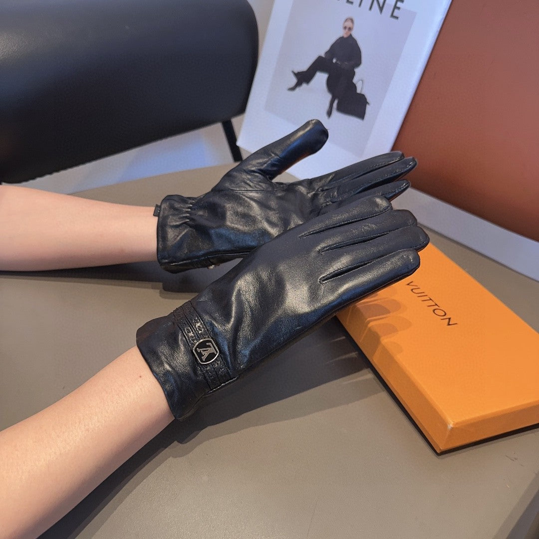 LV Gloves In Black Lambskin 458616