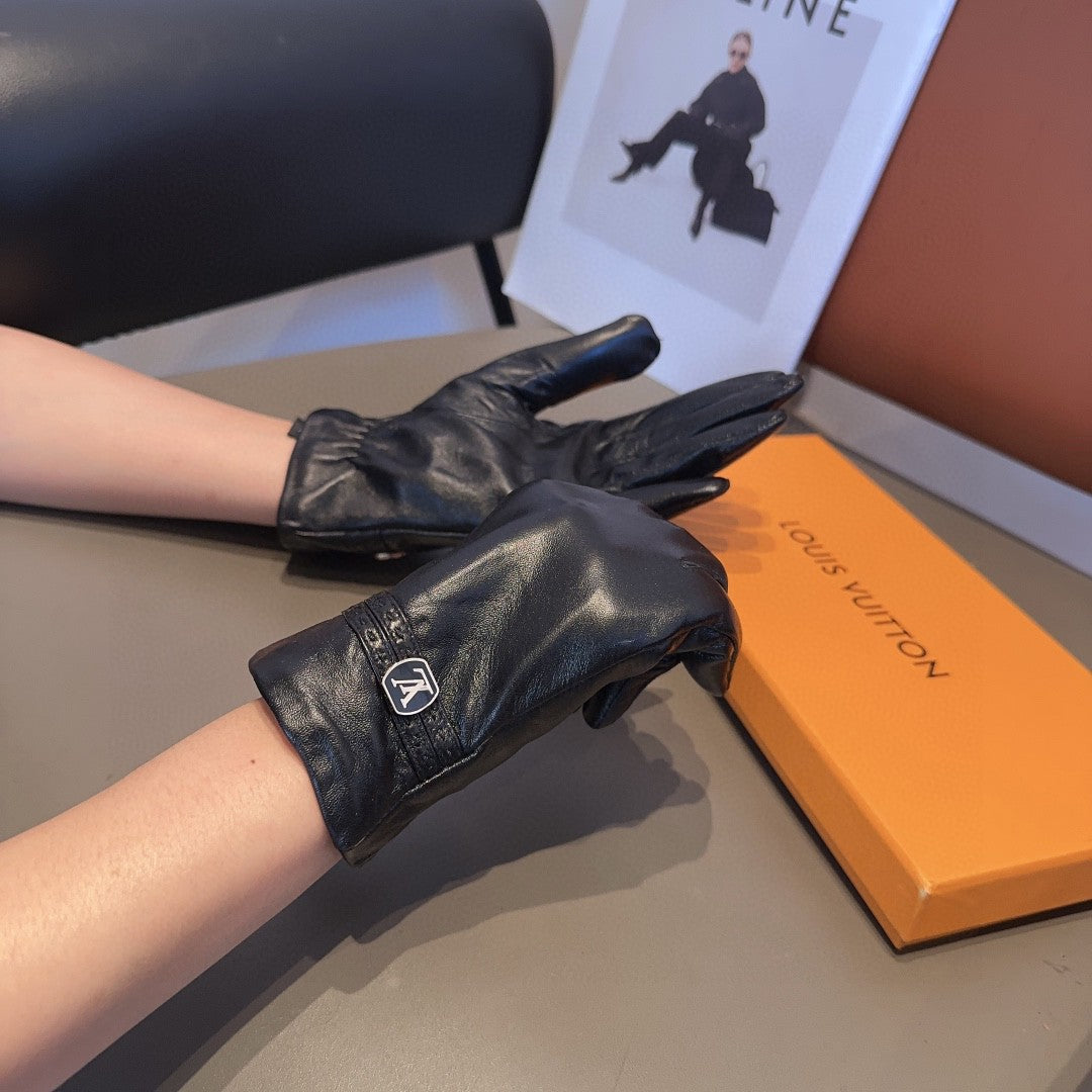 LV Gloves In Black Lambskin 458616