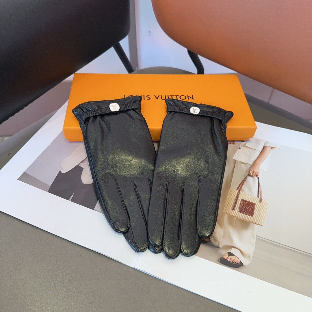 LV Gloves In Black Lambskin 462377