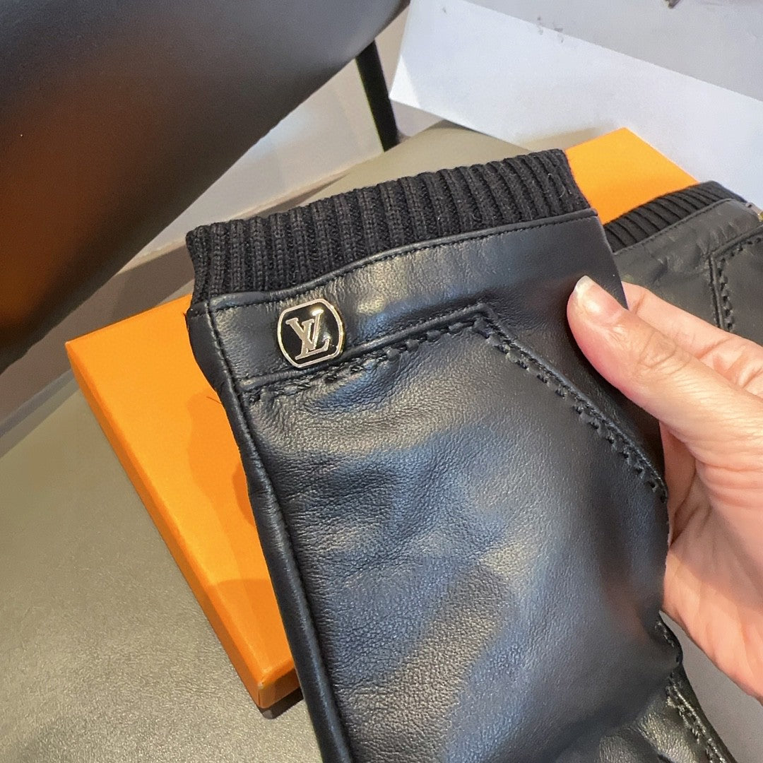 LV Gloves In Black Lambskin 475572