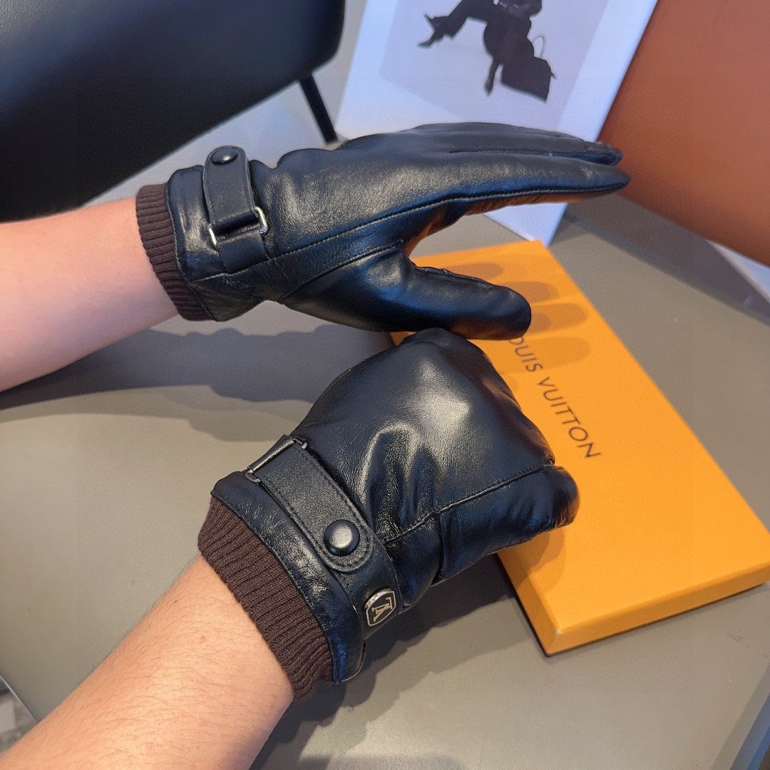 LV Gloves In Black Lambskin 476608