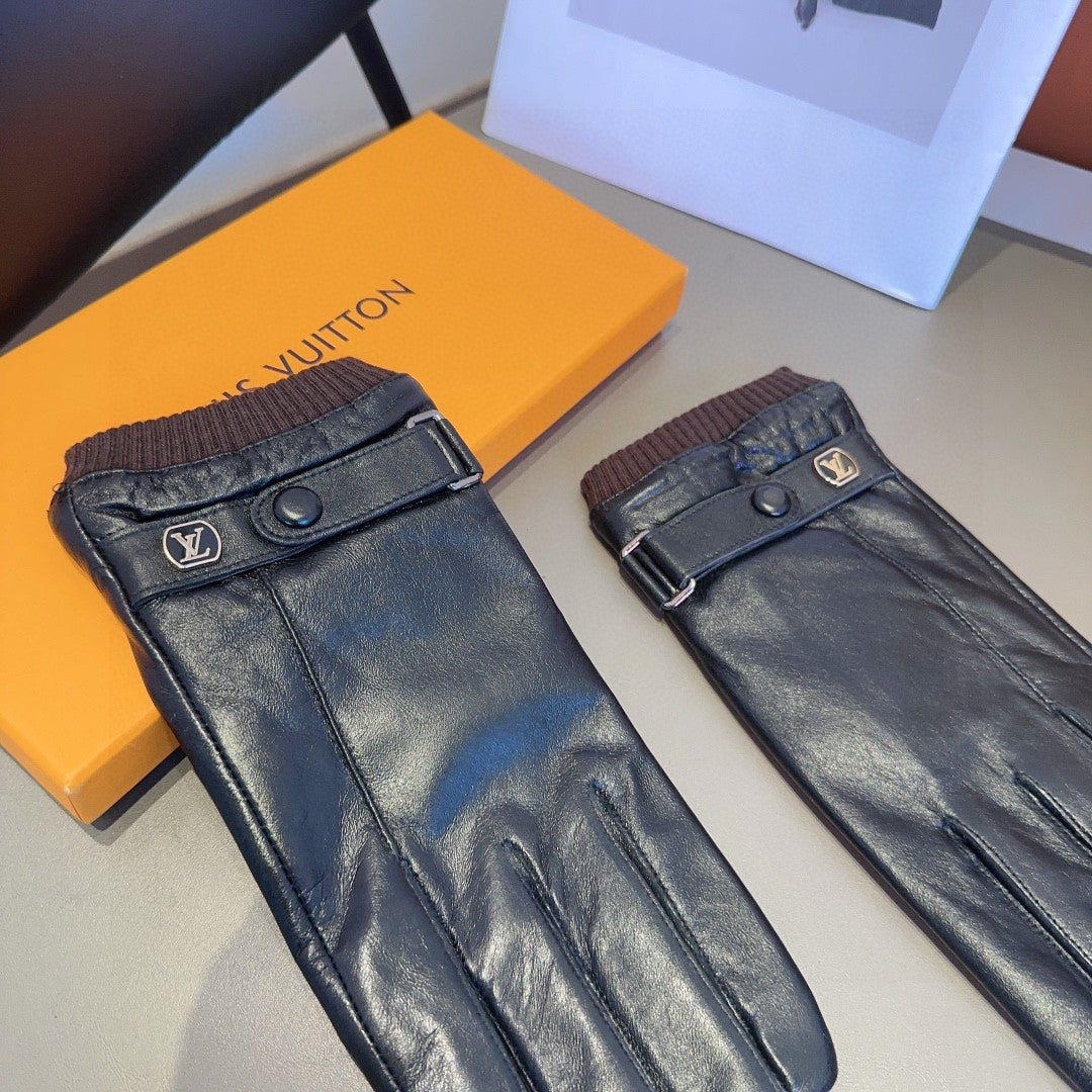 LV Gloves In Black Lambskin 476608