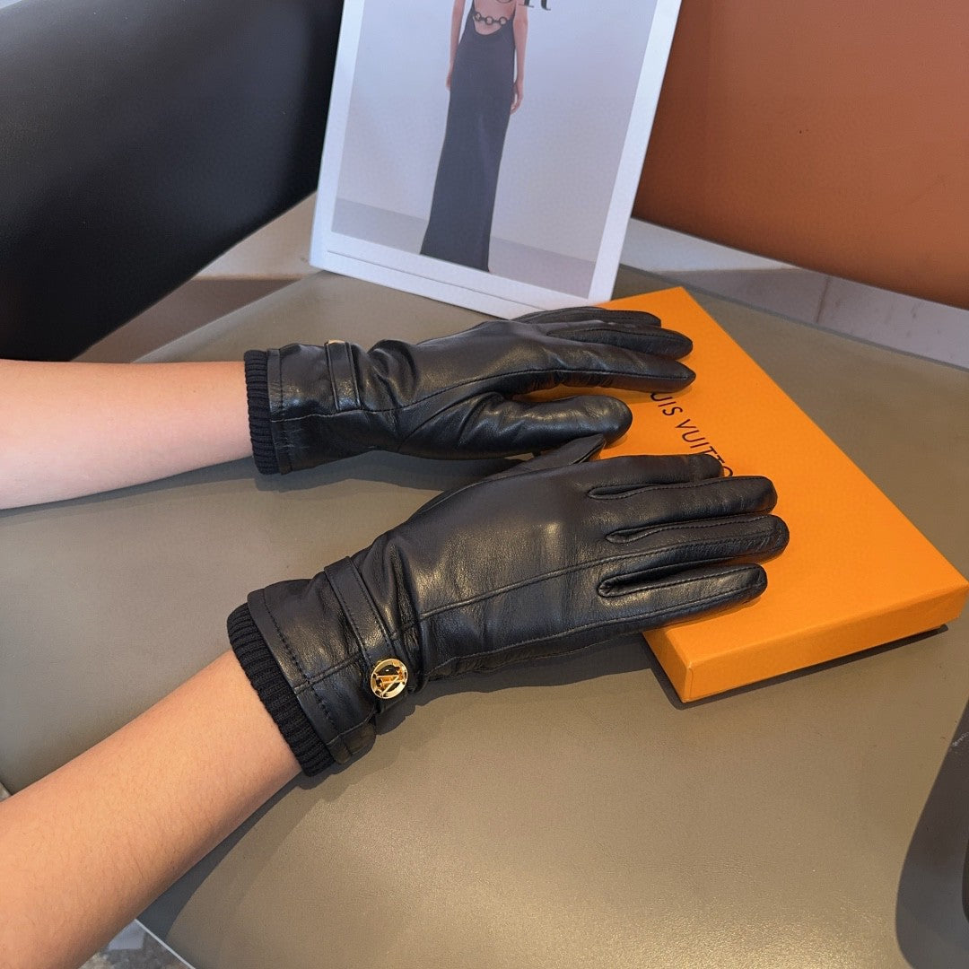 LV Gloves In Black Lambskin 478084