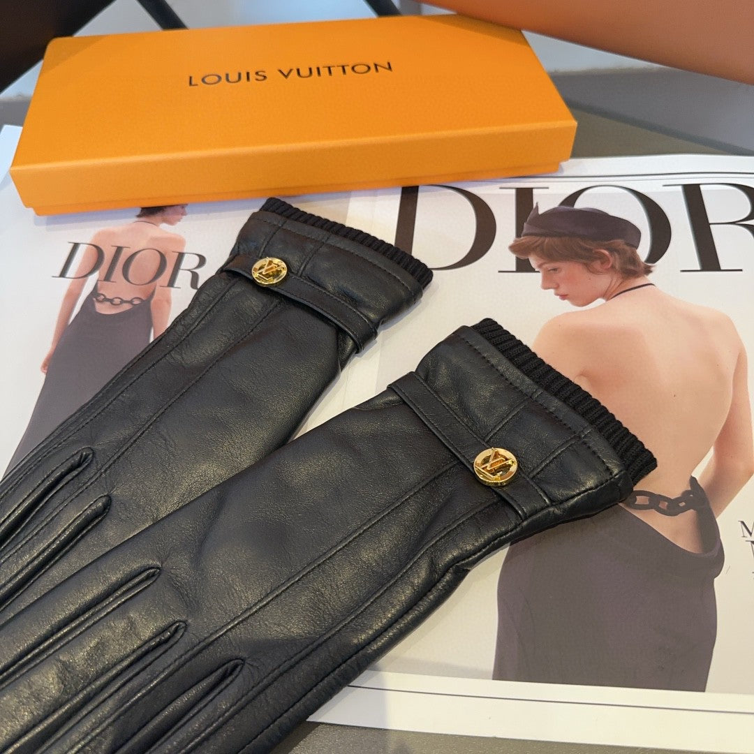 LV Gloves In Black Lambskin 478084