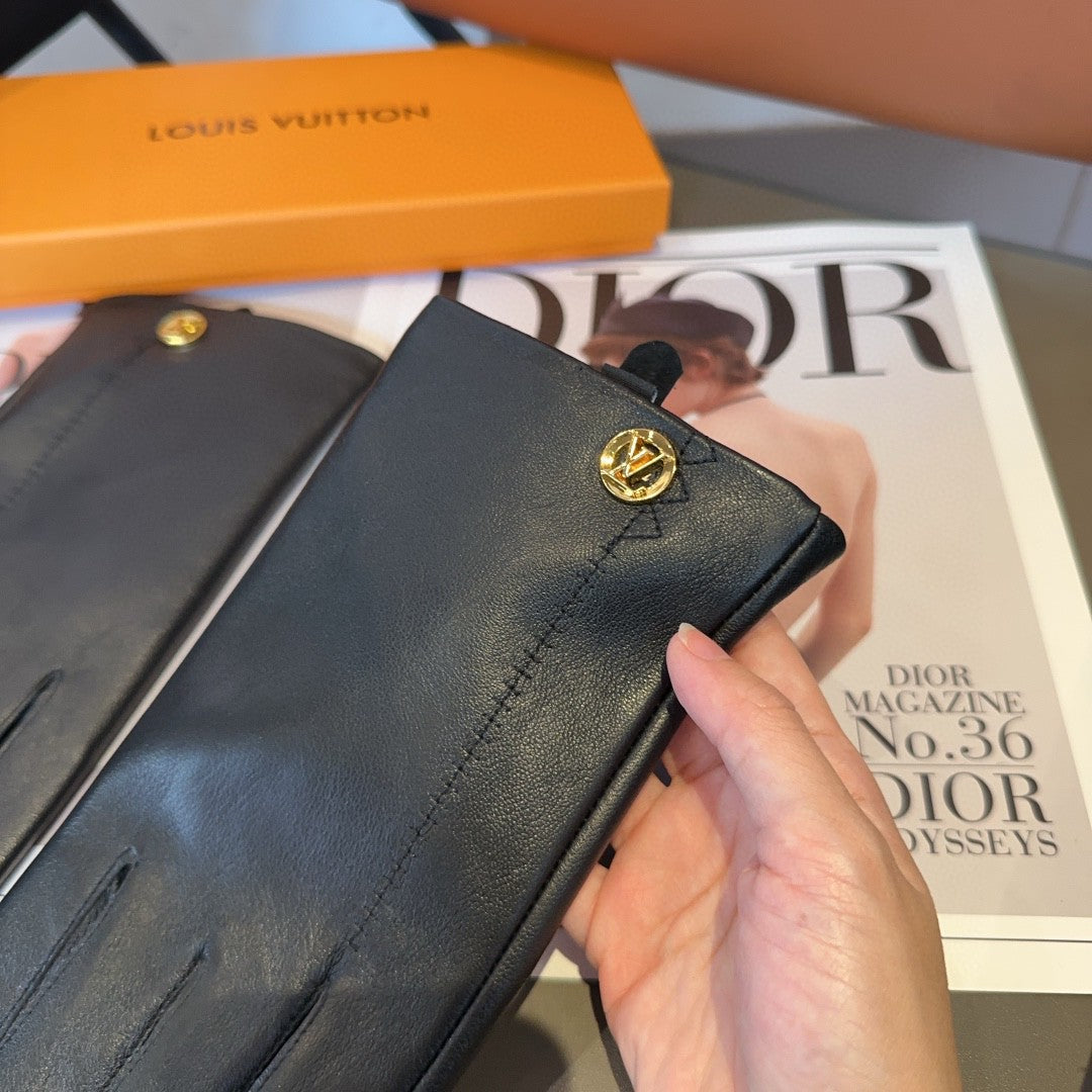 LV Gloves In Black Lambskin 478087