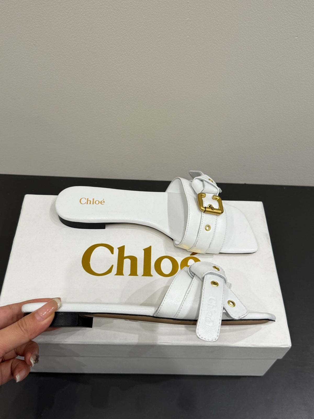 Loewe 25 Bow Metal Buckle Slide White Cowhide