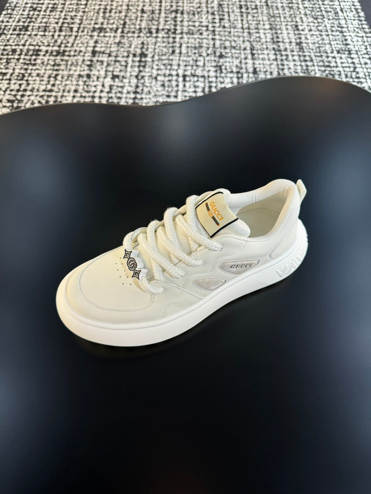 GG Men's Sneaker White Cowhide 527028