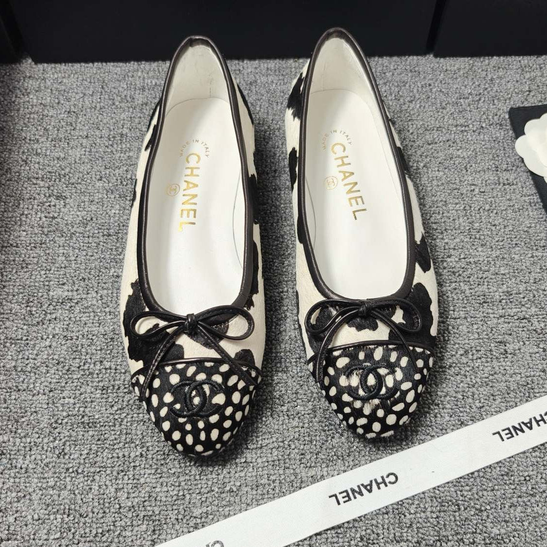 Chanel 2026 Ballet Flat Black White Horsehair Calfskin 696629